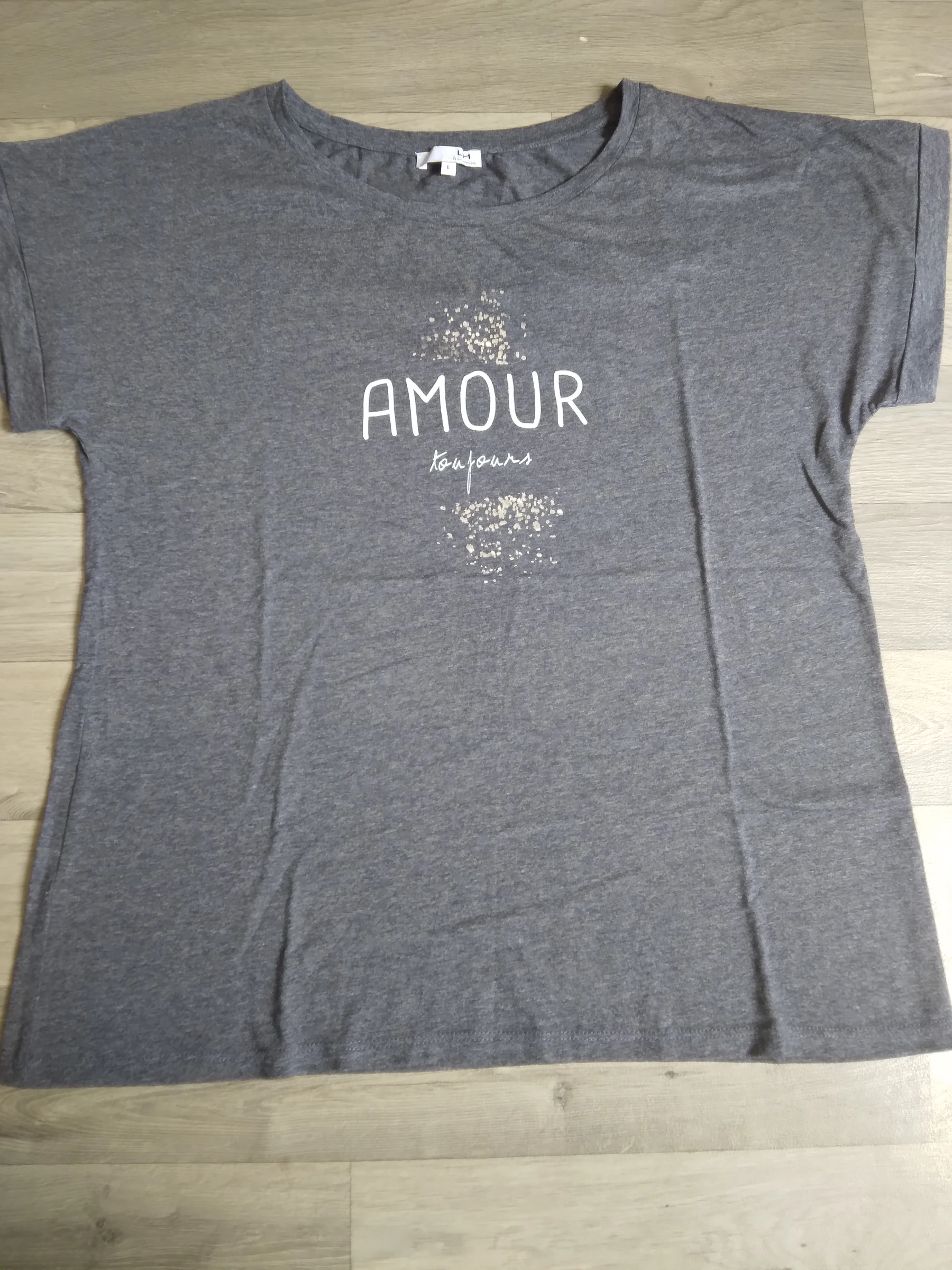 Women's T-shirt Size XL – photo 3